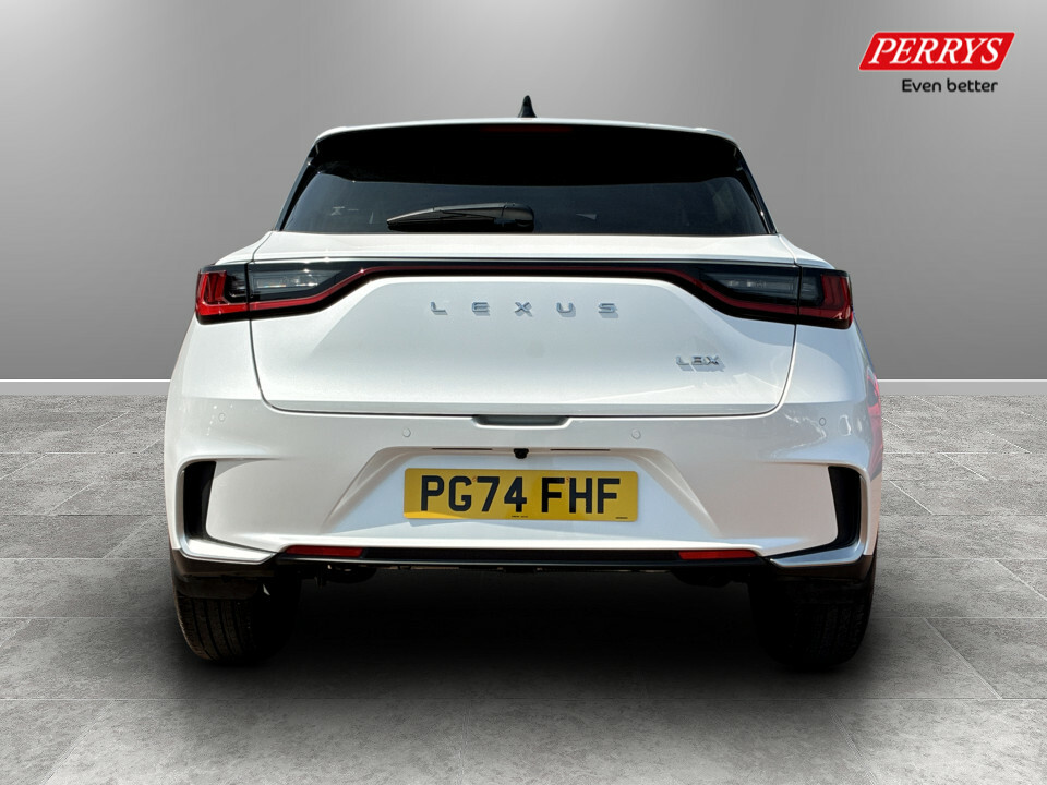 Lexus LBX 1.5 Takumi E-cvt PG74FHF White #6