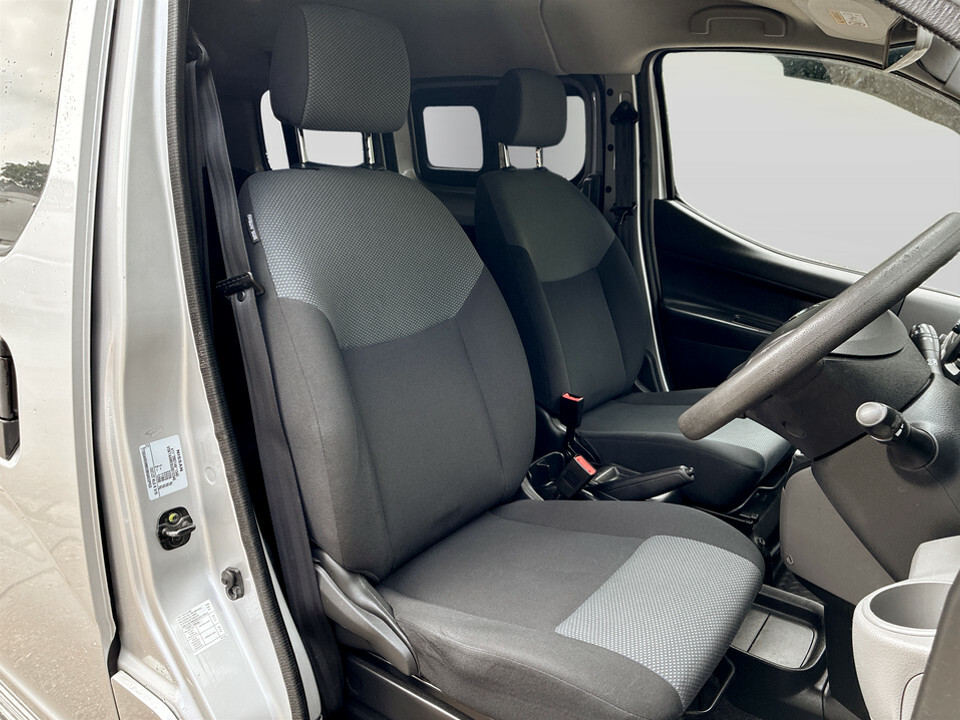 Nissan e-NV200 Panel Van White #23