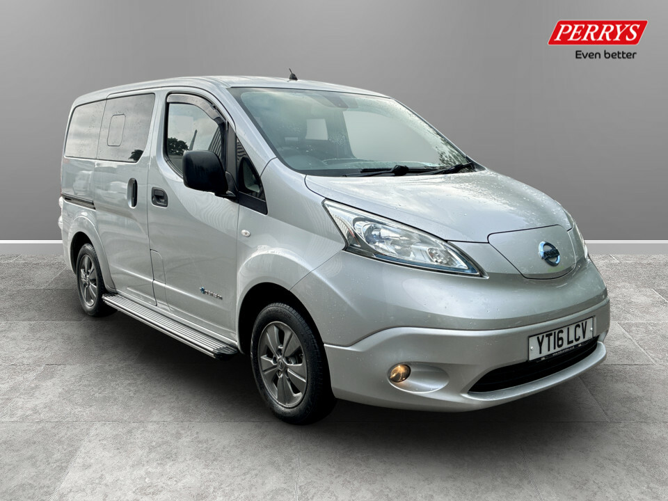 Nissan e-NV200 Panel Van White #1