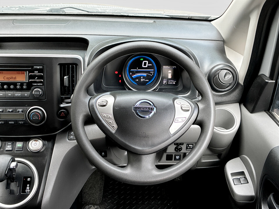 Nissan e-NV200 Panel Van White #15
