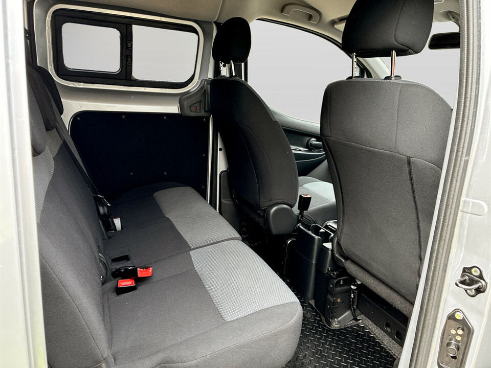 Nissan e-NV200 Panel Van White #13