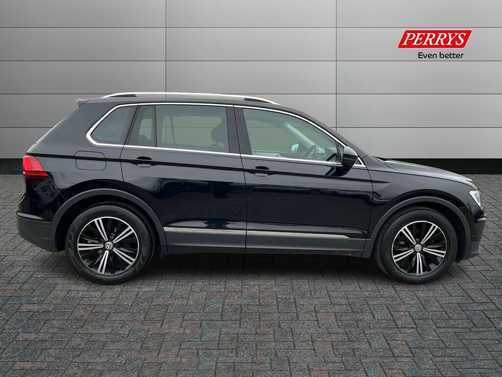Volkswagen Tiguan 2.0 Tdi 150 Se MK18RHZ Black #3