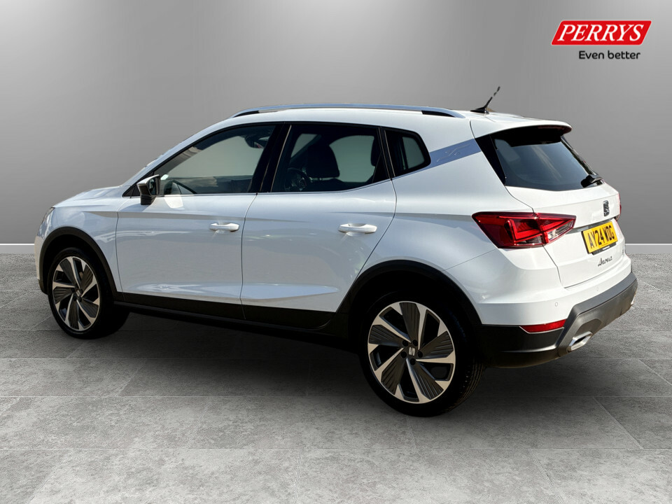 Seat Arona 1.0 Tsi 110 Fr Sport Dsg AY24WDG White #5