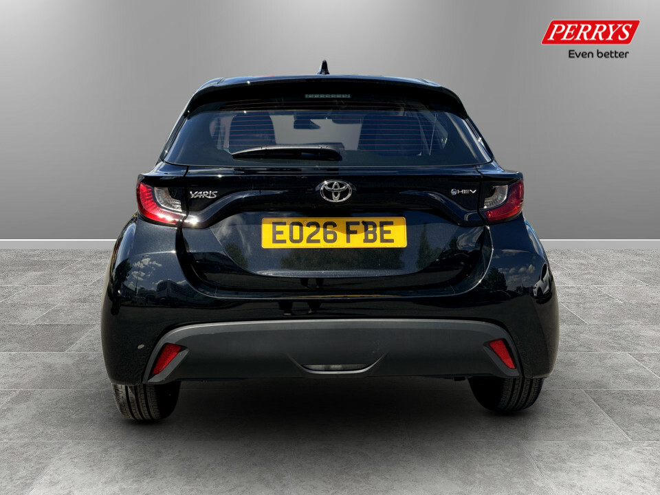 Toyota Yaris 1.5 Hybrid Icon Cvt EO26FBE Black #6