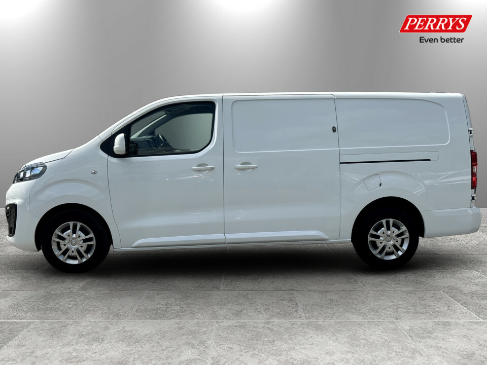 Vauxhall Vivaro 2900 1.5D 100Ps Sportive H1 Van White #4
