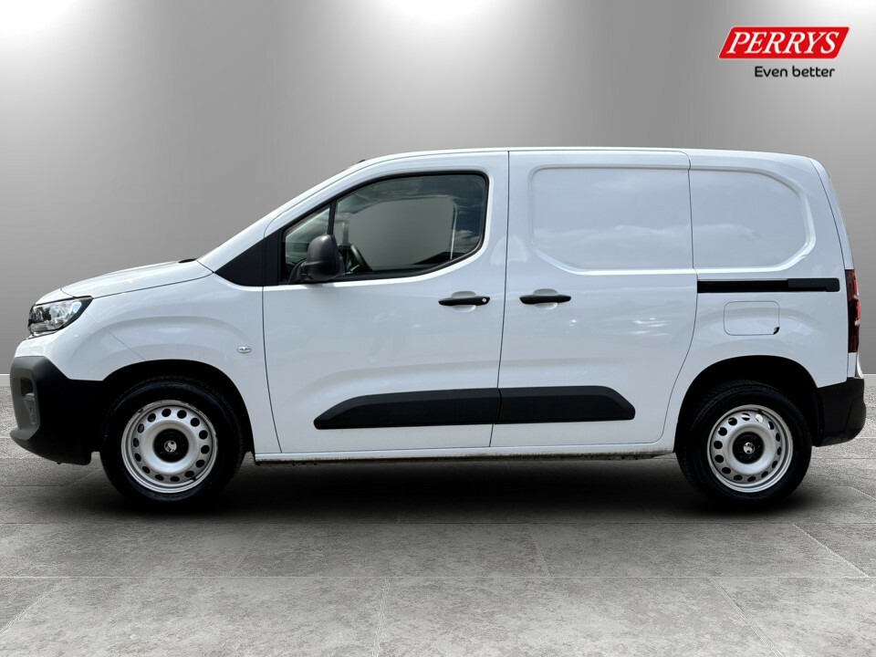 Vauxhall Combo 1.5 Turbo D 100Ps Prime Plus H1 Van DN25XGZ White #4