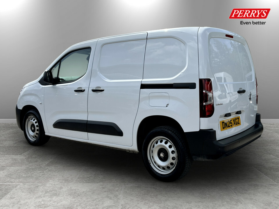 Vauxhall Combo 1.5 Turbo D 100Ps Prime Plus H1 Van DN25XGZ White #5