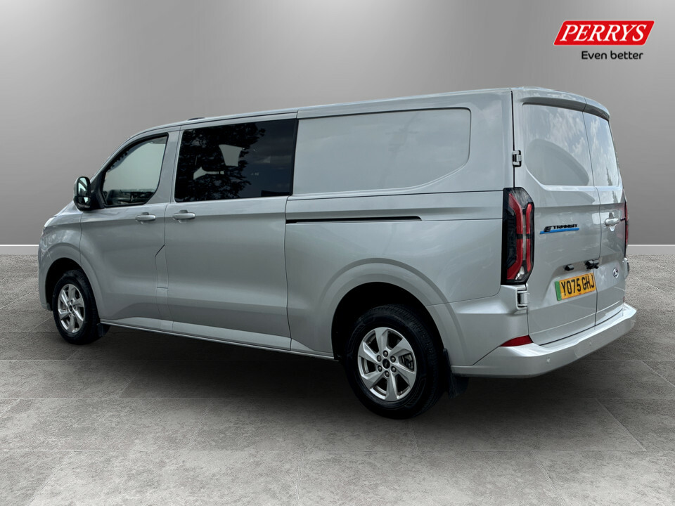 Ford Transit Custom E Custom 320 L2 Dciv Limited 65Kwh YO75GHJ Silver #5