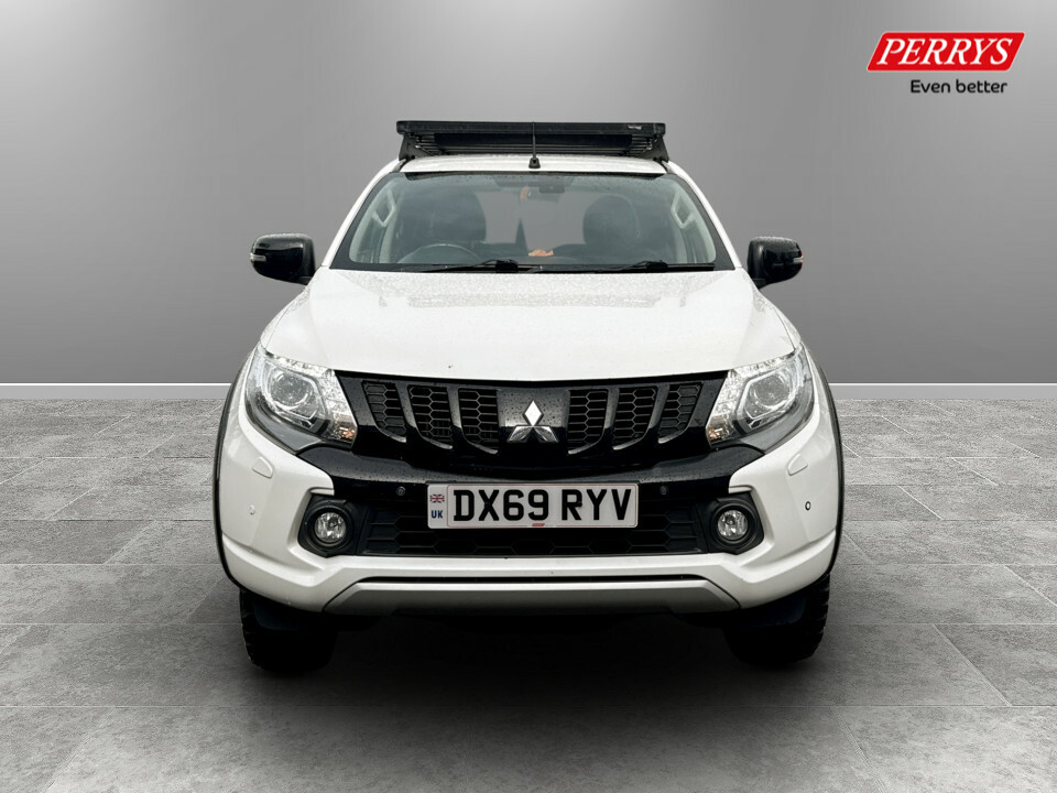Mitsubishi L200 Double Cab Di-d 181 Challenger 4Wd DX69RYV White #2