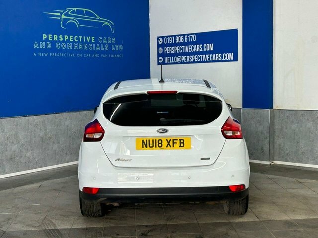 Ford Focus 1.0T Ecoboost Zetec Edition Hatchback M NU18XFB White #4