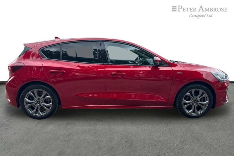 Ford Focus 1.0 Ecoboost Hybrid Mhev 155 St-line Edition - NA73DCV Red #2