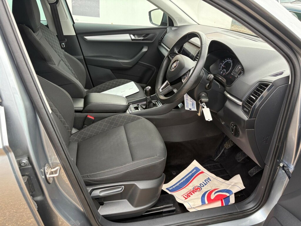 Skoda Karoq 2.0 Tdi Se Euro 6 Ss YJ19ATM #2