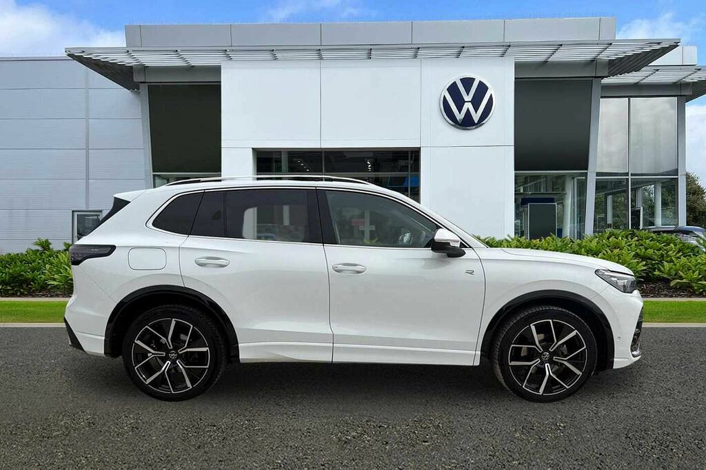 Volkswagen Tiguan 1.5 Etsi 150 R-line Dsg HN24WHA White #4