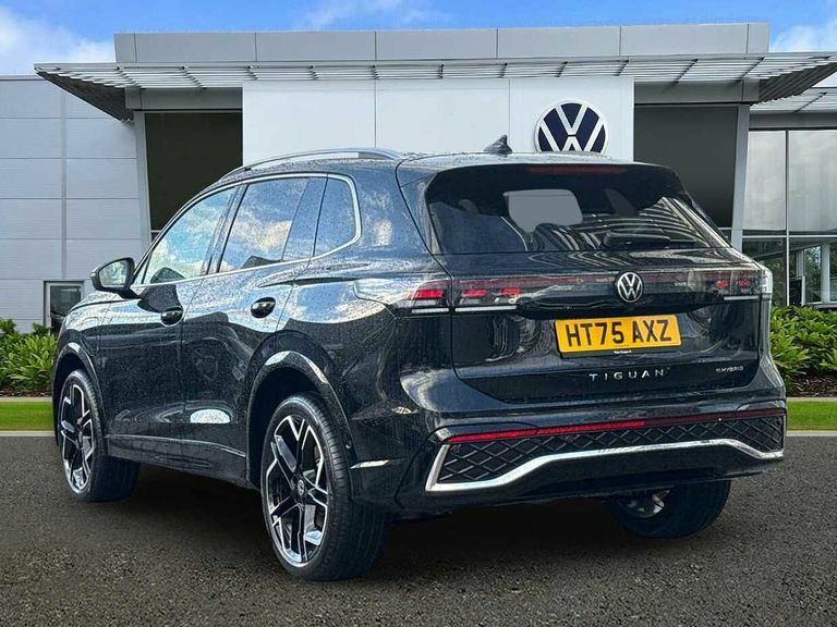 Volkswagen Tiguan 1.5 Tsi 272 Ehybrid R-line Dsg Iq Lights D HT75AXZ Black #3