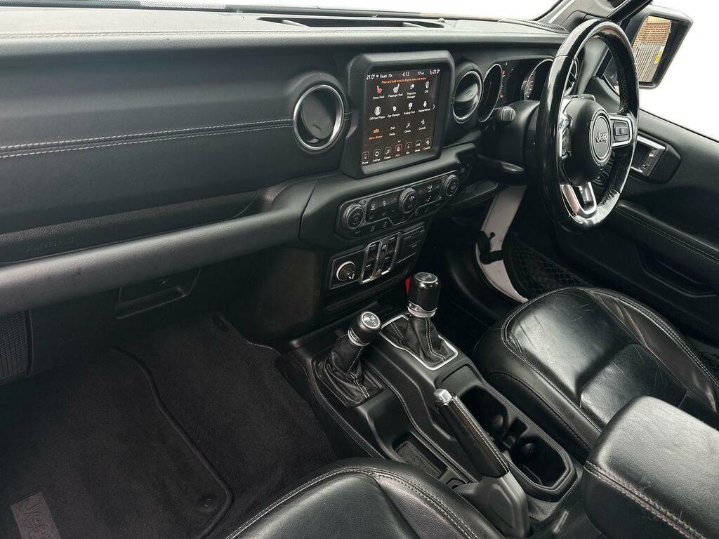 Jeep Wrangler 2.0 Gme Overland 4Wd Euro 6 Ss CE70TMV White #2