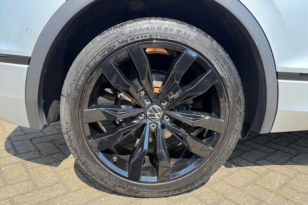 Volkswagen Tiguan 1.5 Tsi 150 Black Edition Dsg WU24MKO Silver #5