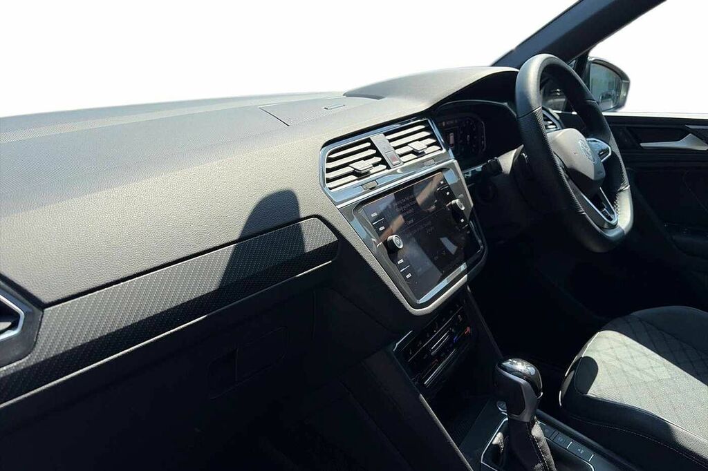 Volkswagen Tiguan 1.5 Tsi 150 Black Edition Dsg WU24MKO Silver #2