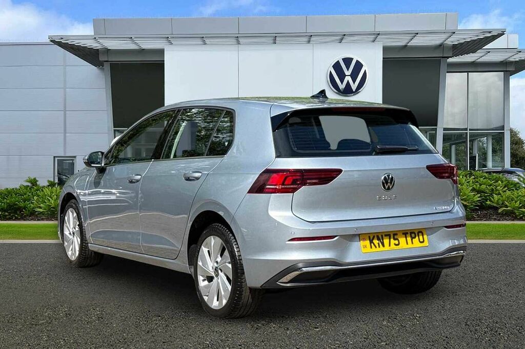 Volkswagen Golf 1.5 Tsi 204 Style Ehybrid Dsg Panoramic Sunr KN75TPO Silver #3