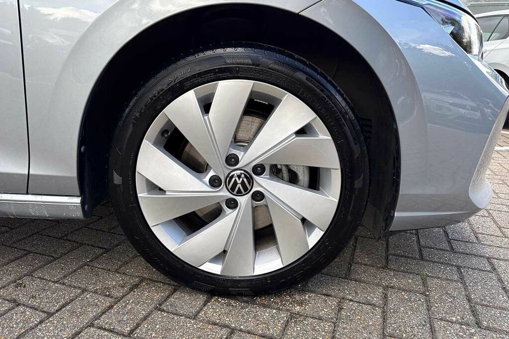 Volkswagen Golf 1.5 Tsi 204 Style Ehybrid Dsg Panoramic Sunr KN75TPO Silver #5