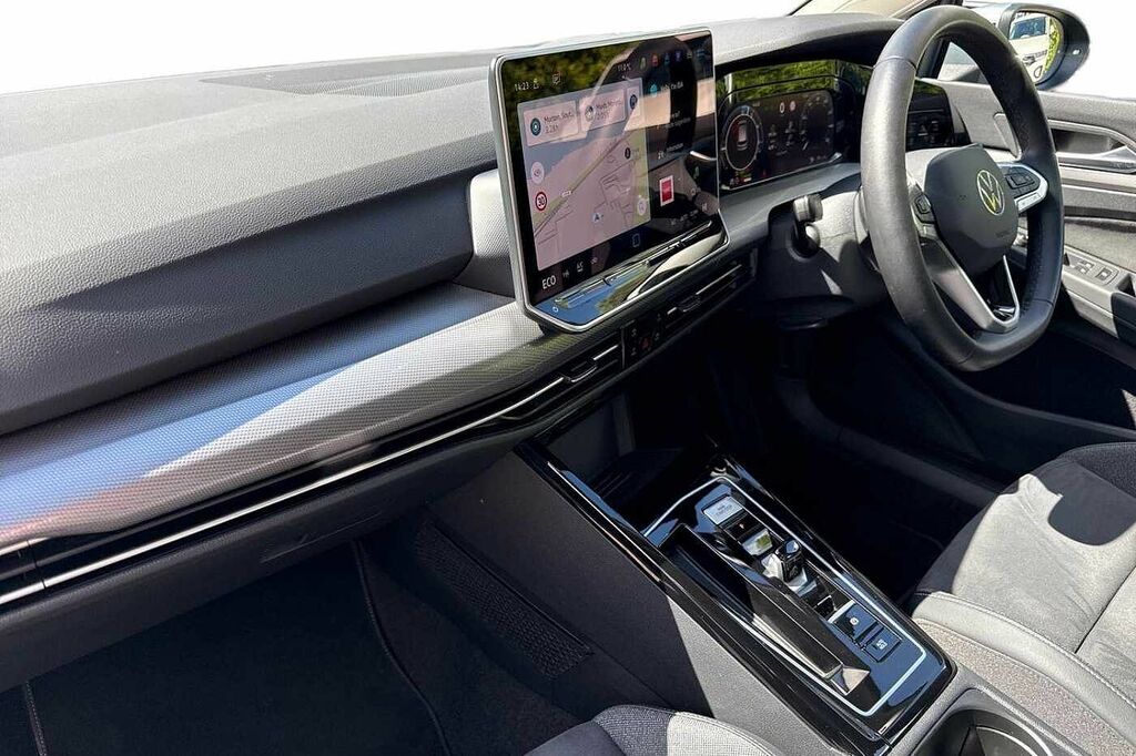 Volkswagen Golf 1.5 Tsi 204 Style Ehybrid Dsg Panoramic Sunr KN75TPO Silver #2