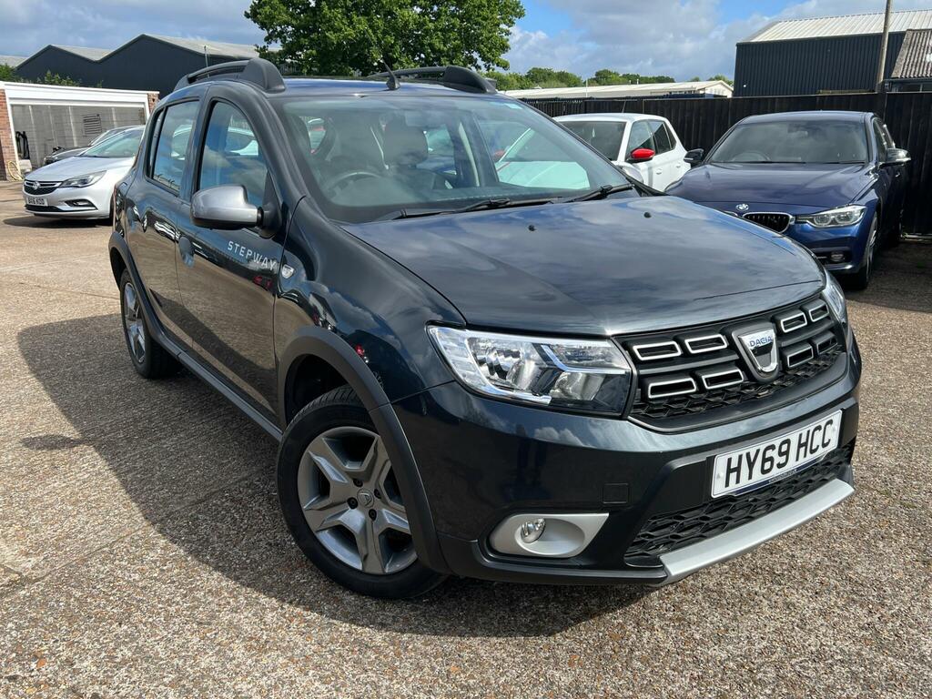 Dacia Sandero Stepway 0.9 Tce Comfort Euro 6 Ss Grey