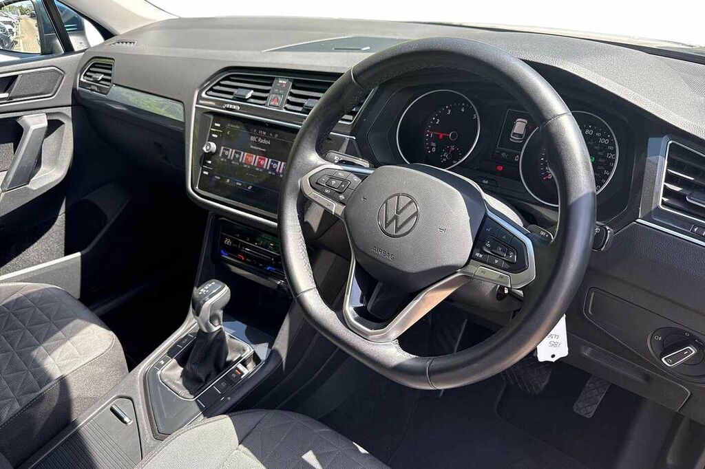 Volkswagen Tiguan 1.5 Tsi 150 Life Dsg 19 Victoria Falls Allo HV72VEU Blue #6