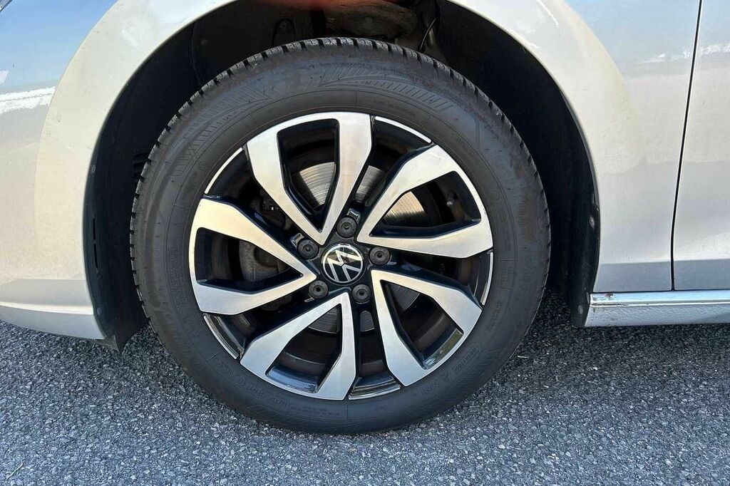 Volkswagen Golf 1.5 Tsi 150 Active HV22XAN Silver #5