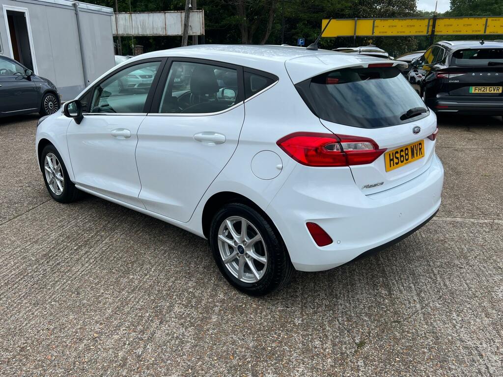 Ford Fiesta 1.1 Ti-vct Zetec Euro 6 Ss HS68WVR White #5