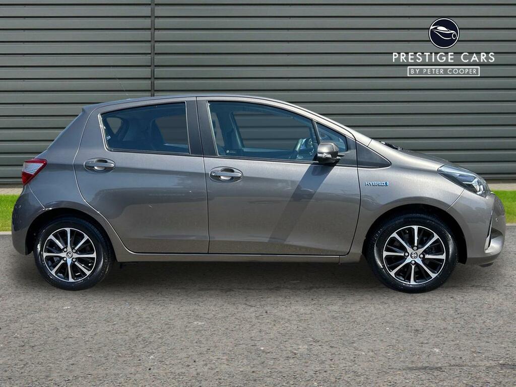 Toyota Yaris 1.5 Vvt-h Icon Tech E-cvt Euro 6 Ss HN68FVZ  #4