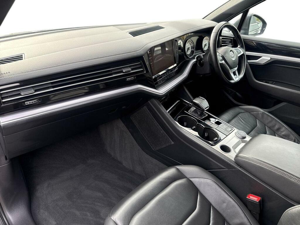 Volkswagen Touareg 3.0 Tdi V6 R-line Tiptronic 4Motion Euro 6 Ss 5  #2
