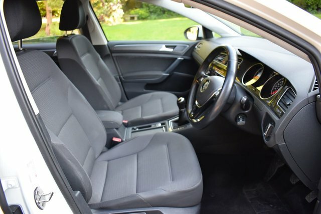 Volkswagen Golf 1.5 Tsi Evo Match Edition Hatchback Man YC69HZZ White #6