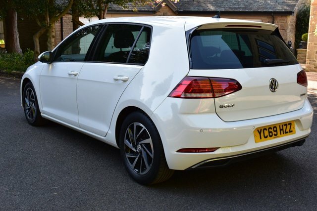 Volkswagen Golf 1.5 Tsi Evo Match Edition Hatchback Man YC69HZZ White #4
