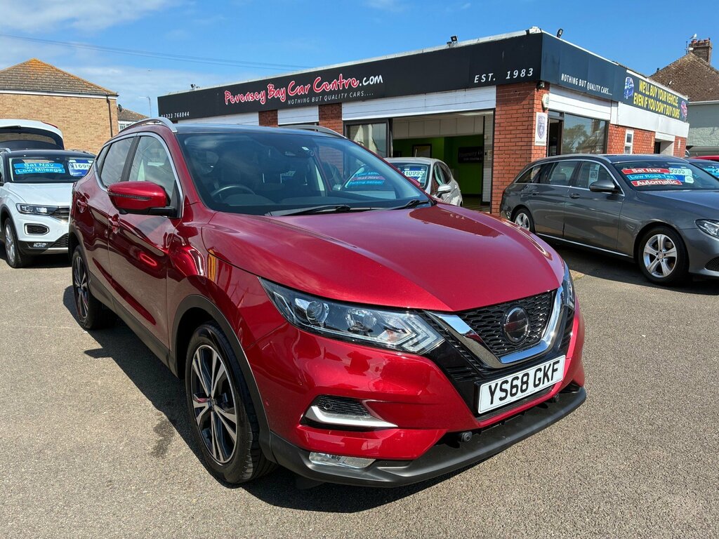 Nissan Qashqai N-connecta Dig-t Suv 1.3 Euro 6 7 Dc Red