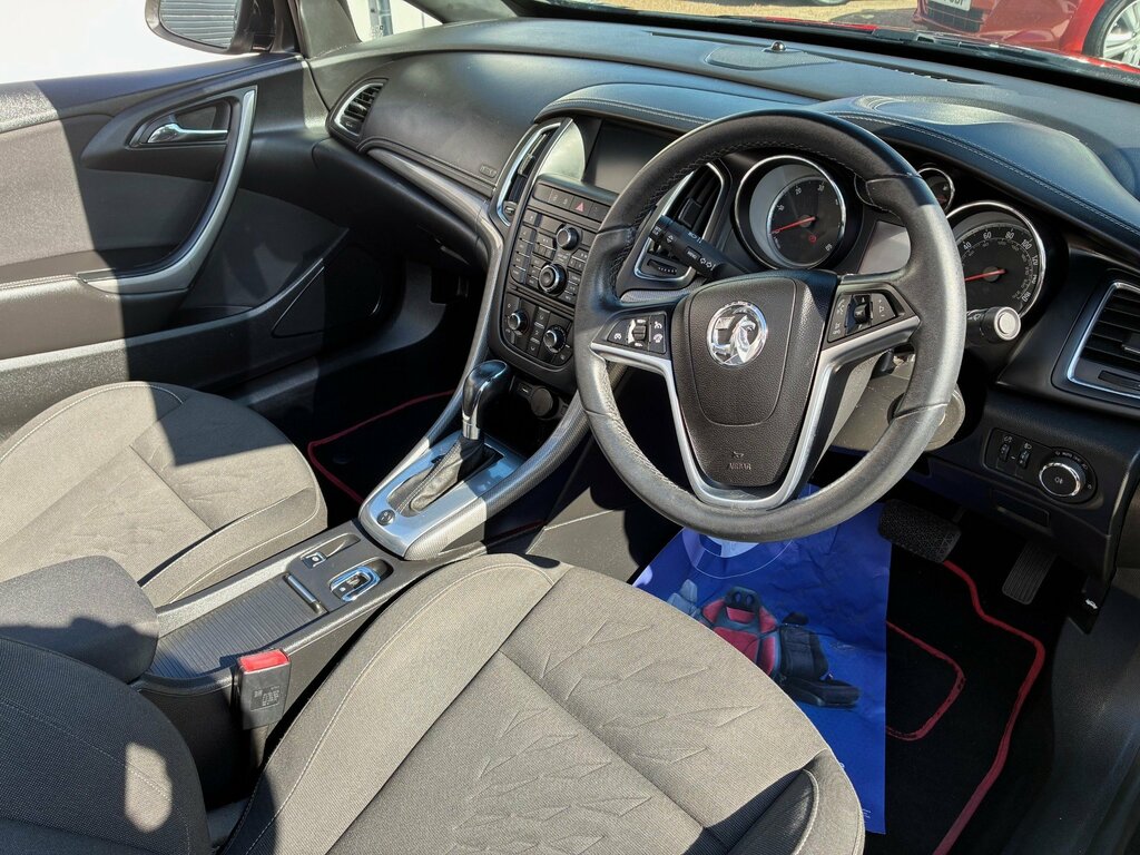 Vauxhall Cascada Se Convertible 2.0 Cdti Euro 5 1 Black #2