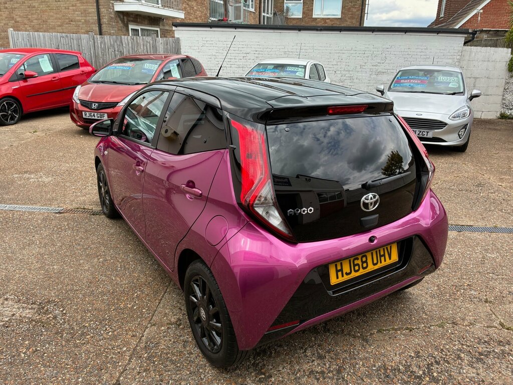 Toyota Aygo X X-cite Hatchback 1.0 Vvt-i X-shift Euro Purple #2