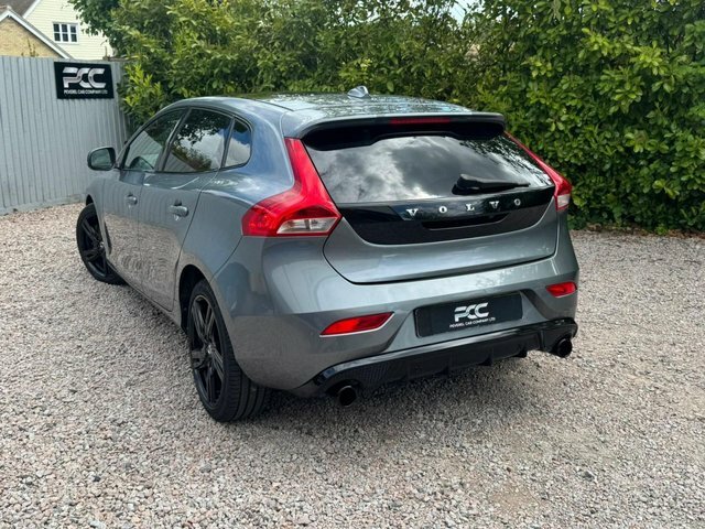 Volvo V40 2016 2.0 D4 R-design Pro Hatchback Grey #2