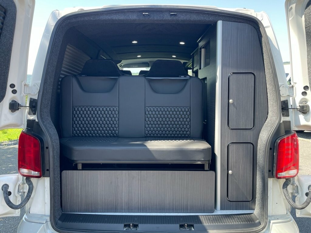 Volkswagen Transporter 2L Startline SL70WOC White #5