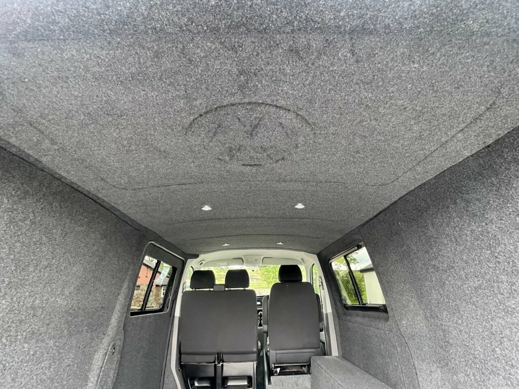 Volkswagen Transporter 2L Startline SM70CHH White #6