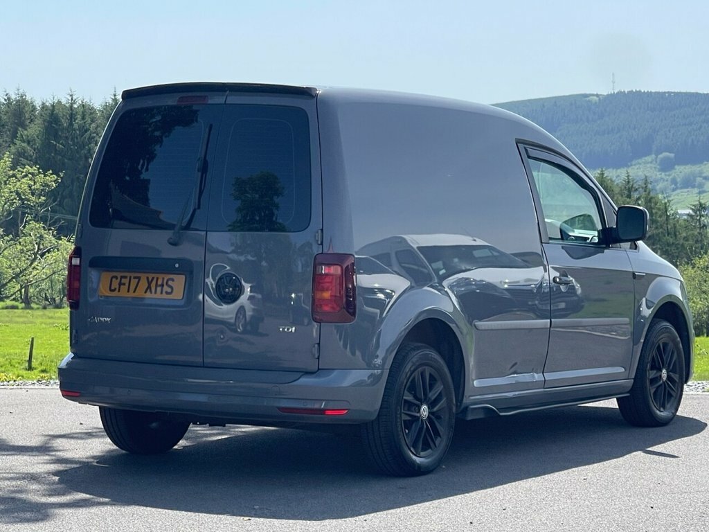 Volkswagen Caddy 2L Highline CF17XHS Grey #5