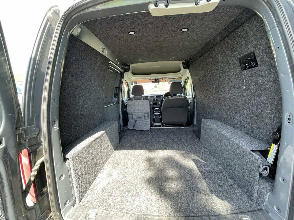 Volkswagen Caddy 2L Highline CF17XHS Grey #6
