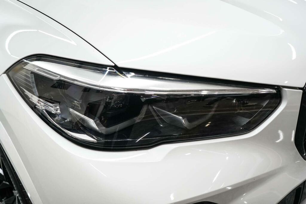 BMW X5 M M Sport White #6