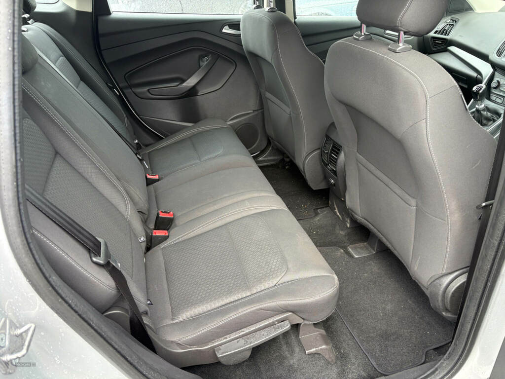 Ford Kuga 1.5 Tdci Zetec 2Wd Silver #3
