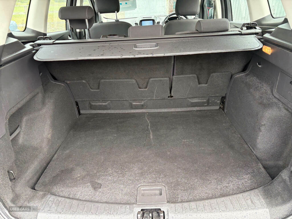 Ford Kuga 1.5 Tdci Zetec 2Wd Silver #4