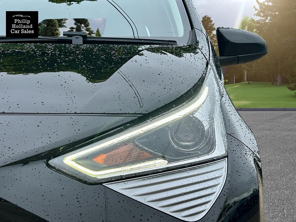 Toyota Aygo Hatchback FG71HBO Black #3