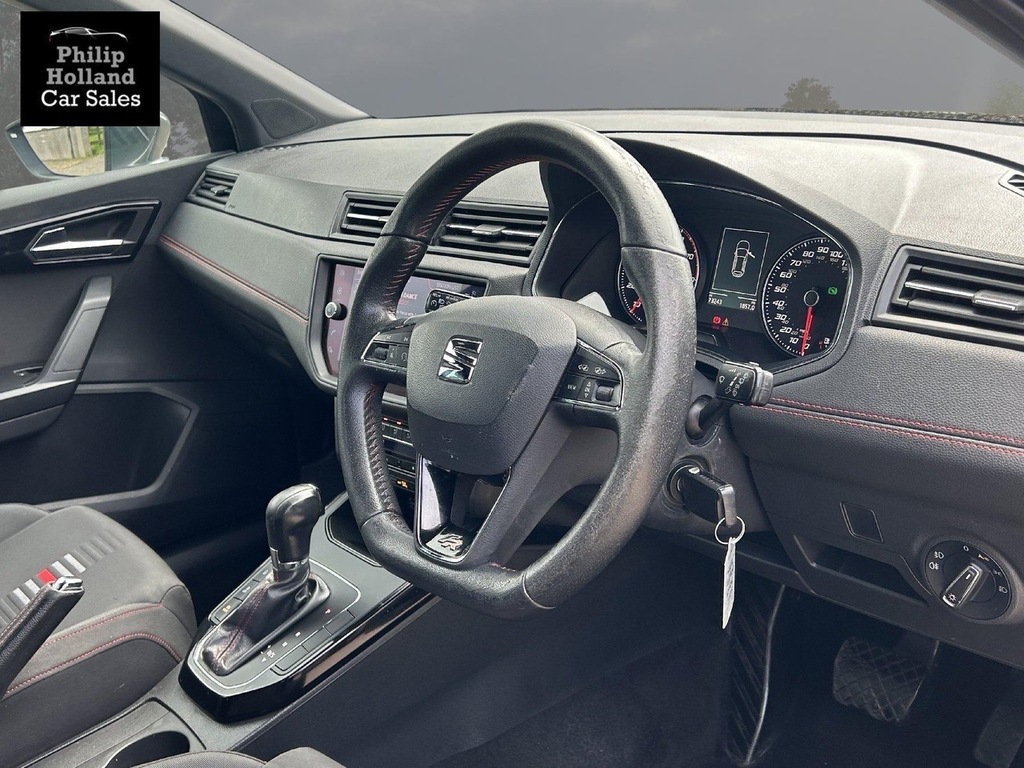 Seat Arona Suv BD18PPY Black #4