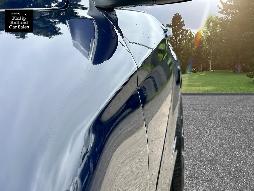 BMW 1 Series Hatchback FG17FFO Blue #2