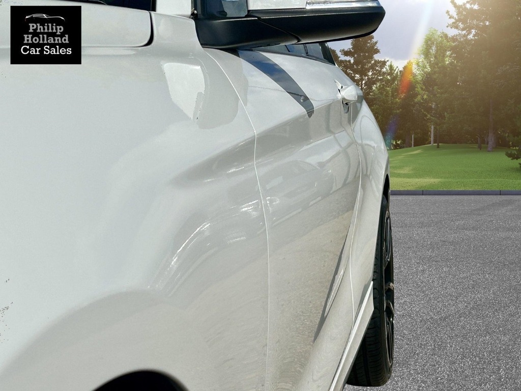 BMW 2 Series Coupe AO17BXL White #2