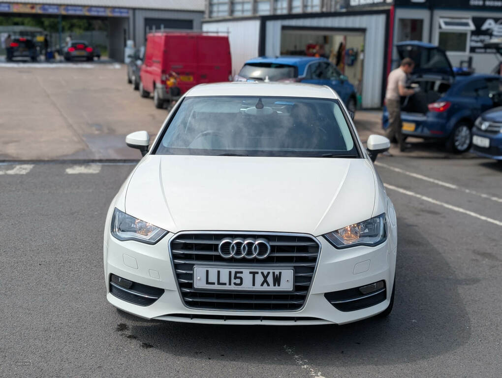 Audi A3 2.0 Tdi Se Technik LL15TXW White #3