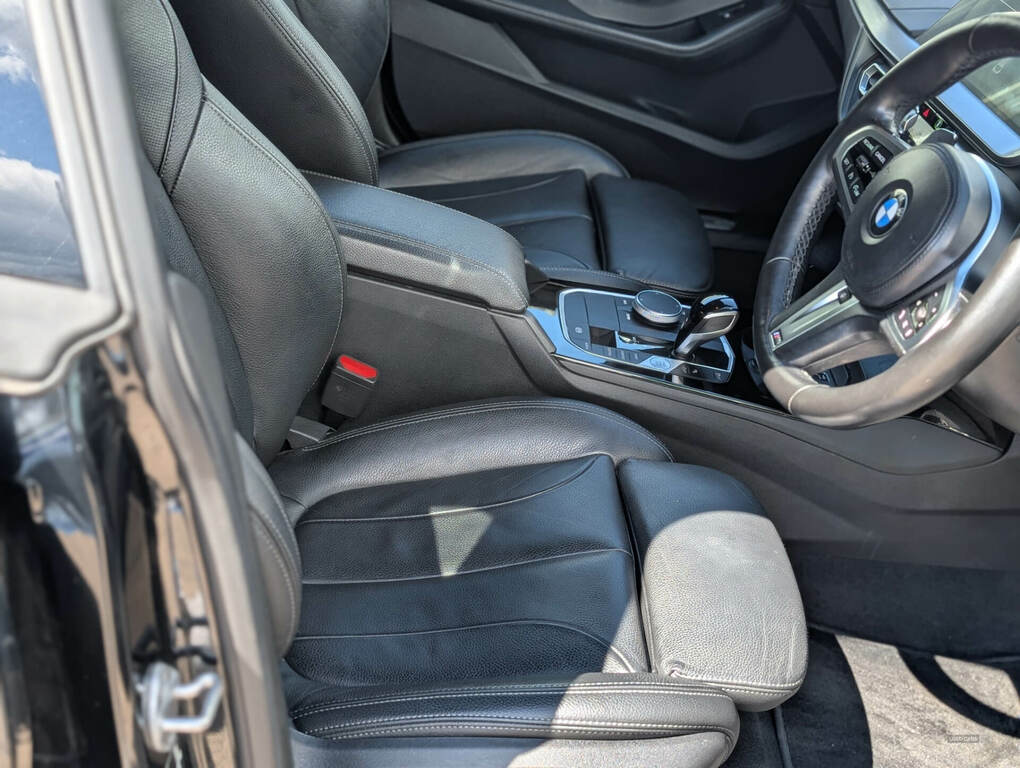 BMW 2 Series 220D M Sport Step Black #6