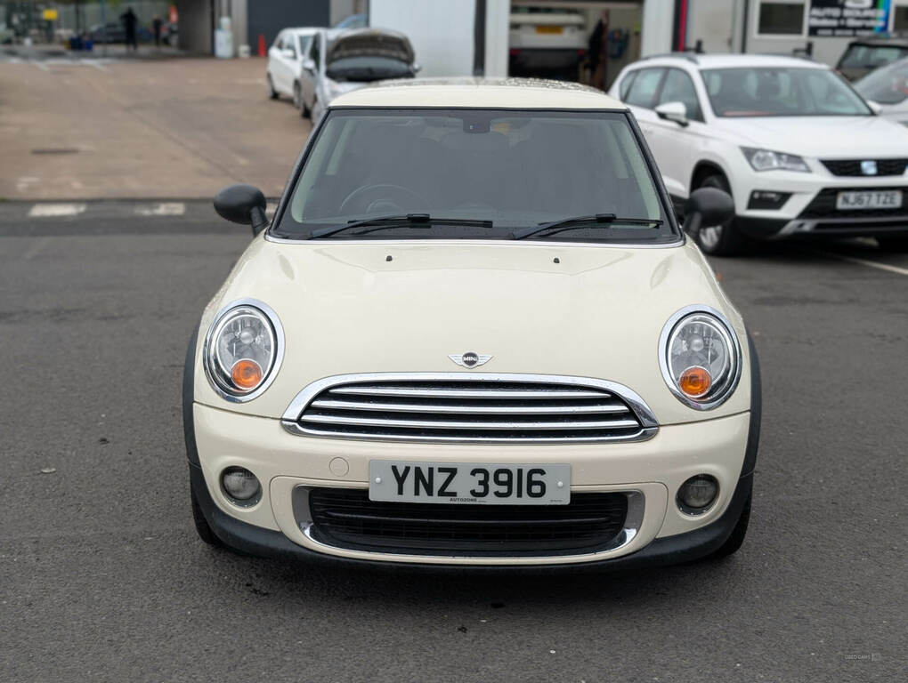 Mini Hatch 1.6 One YNZ3916 White #3